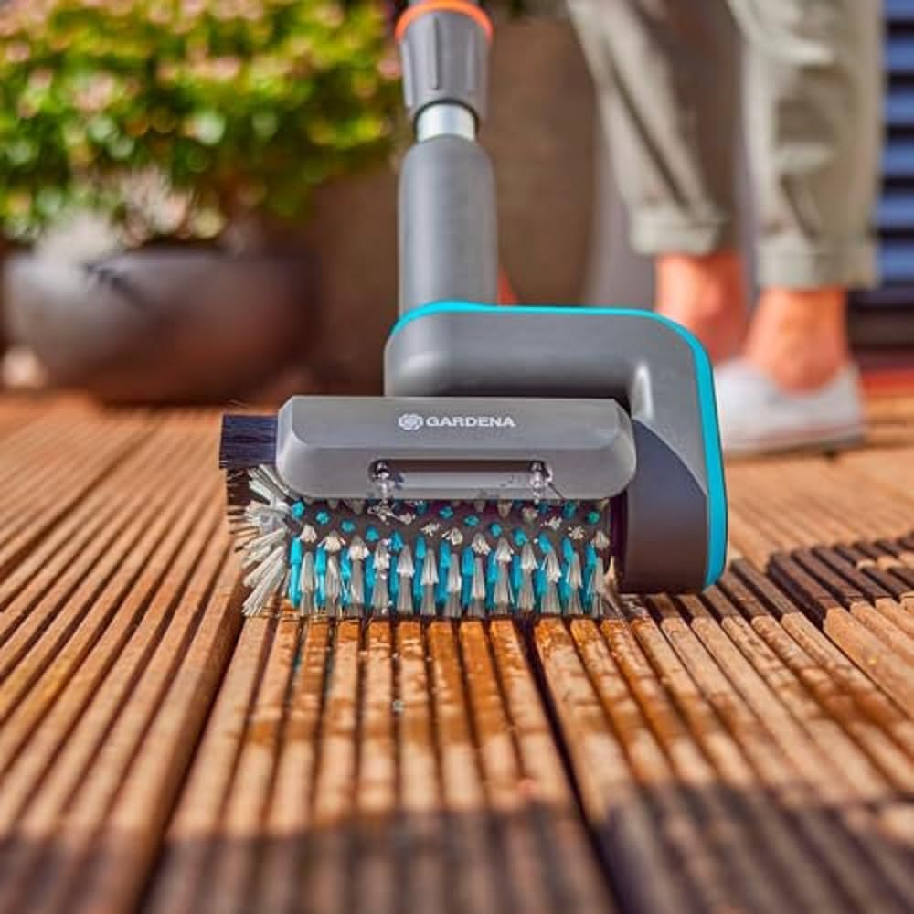 Gardena Brosse Rouleau Medium AquaBrush : différentes Longueurs de Poils pour Surfaces Robustes, rainures & Plus, Accessoire Nettoyeur sans Fil (14841, 14842), pièce détachée (14849-20)