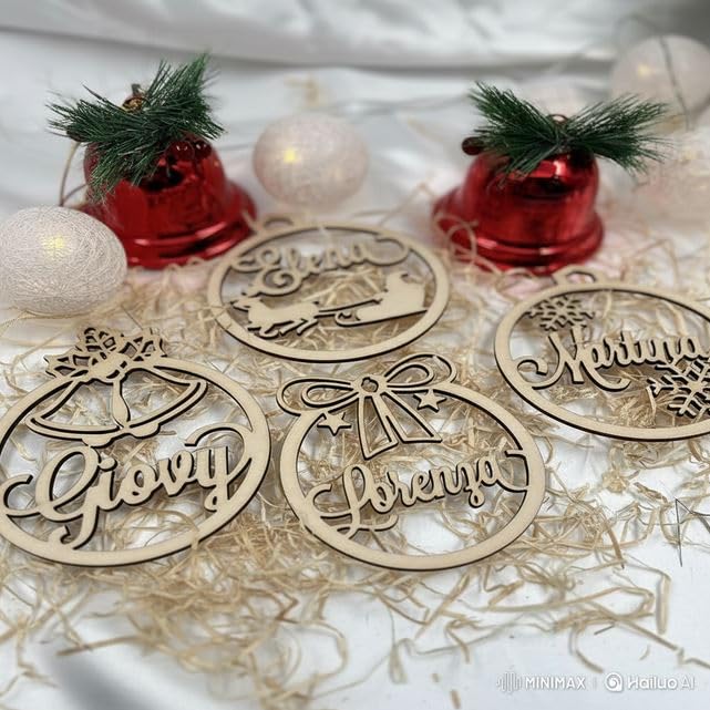 WEIYOUDP Palline di Natale personalizzate con fiocco di neve tagliate al laser, con nome diverso, ornamento natalizio da appendere, etichette in legno