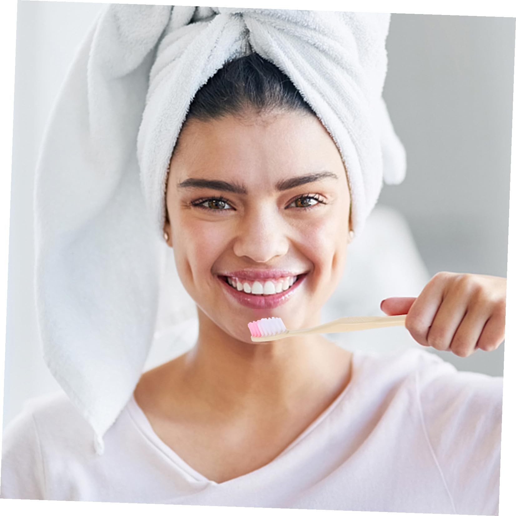 PACKOVE Set di 100 Spazzolini da Denti Usa e Getta con Dentifricio, Confezionati Singolarmente, in Plastica, Portatili per Hotel e Viaggi Stili multipli