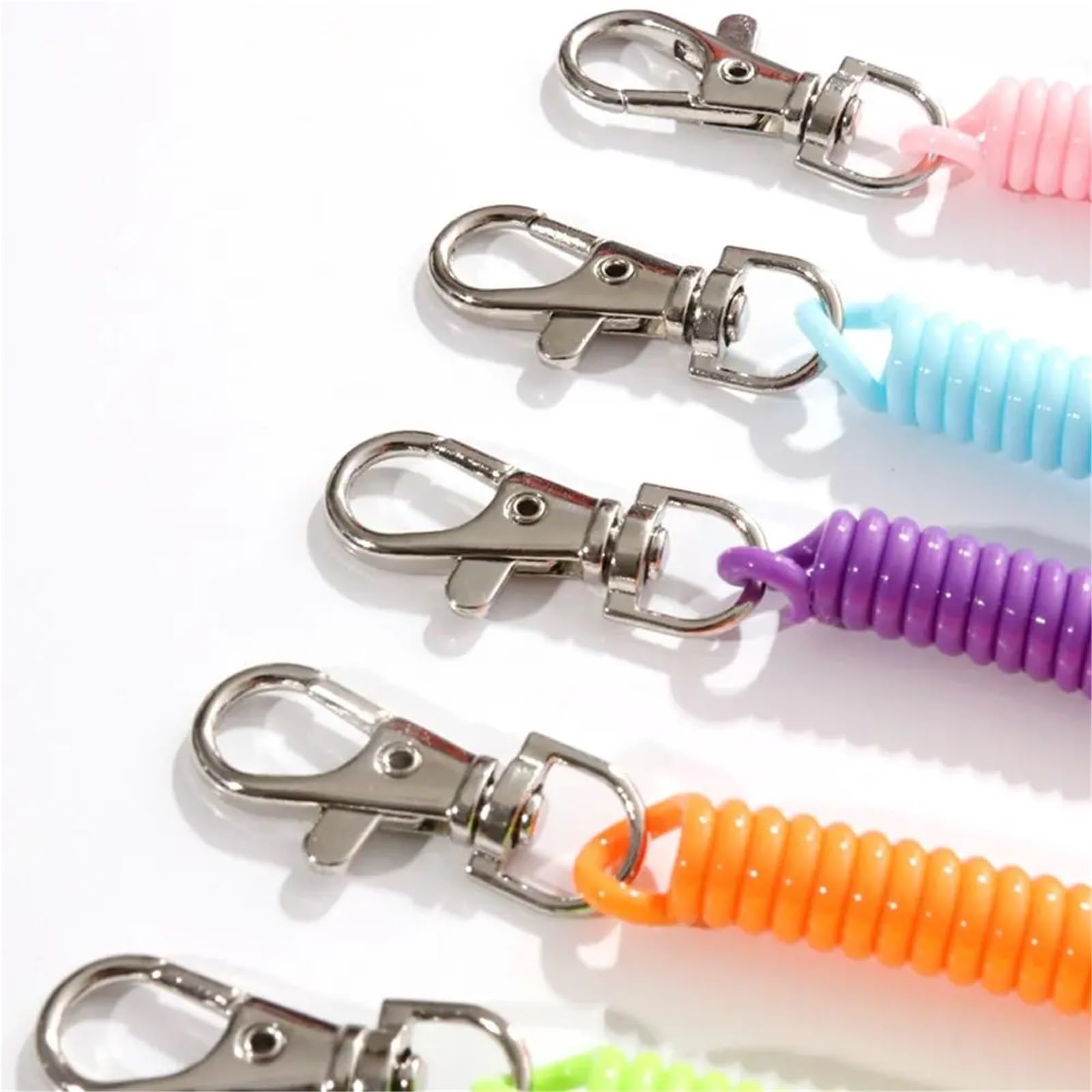 Metalowy brelok, Elastyczny brelok do kluczy 100 szt. Opaska na nadgarstek unisex elastyczna smycz sprężynowa zapobiegająca zgubieniu liny breloczek spiralny(Purple)