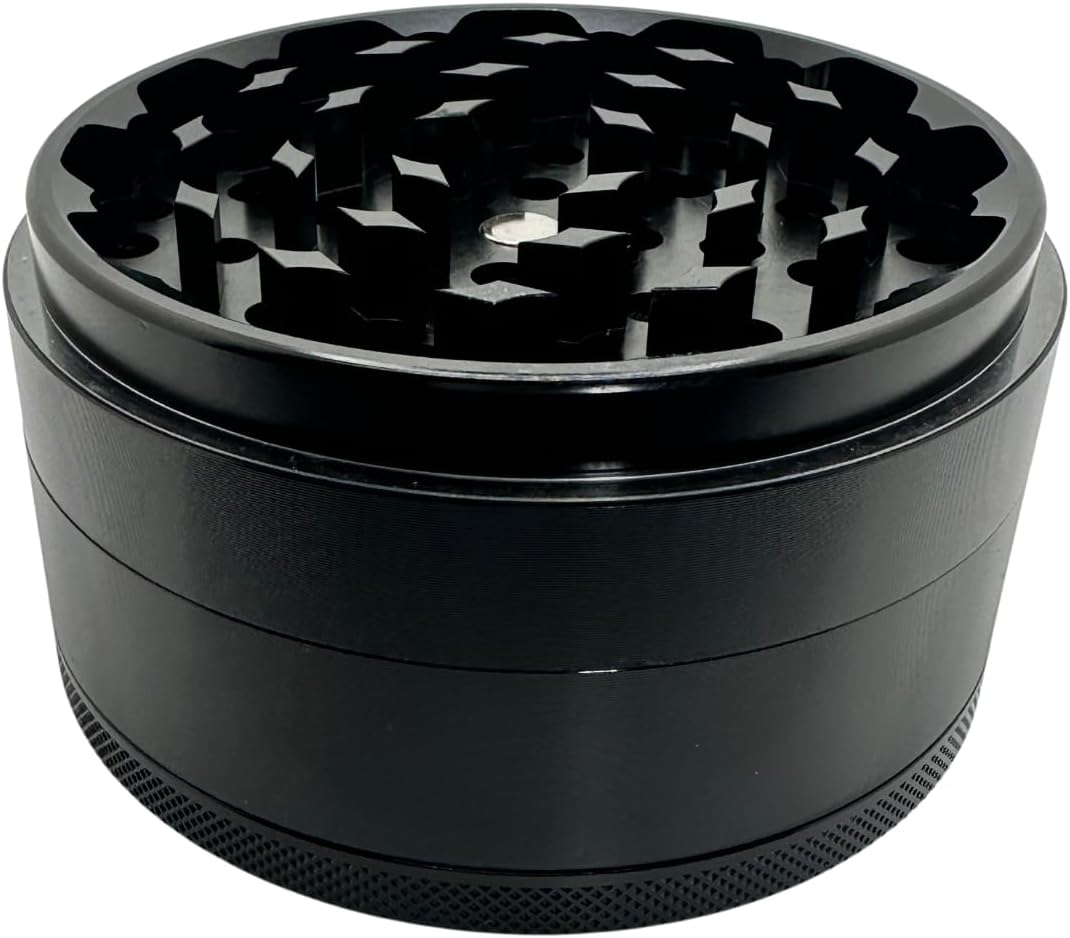 Herb Grinder. 4 inch herb Grinder. Metal Grinder is Aluminum Alloy