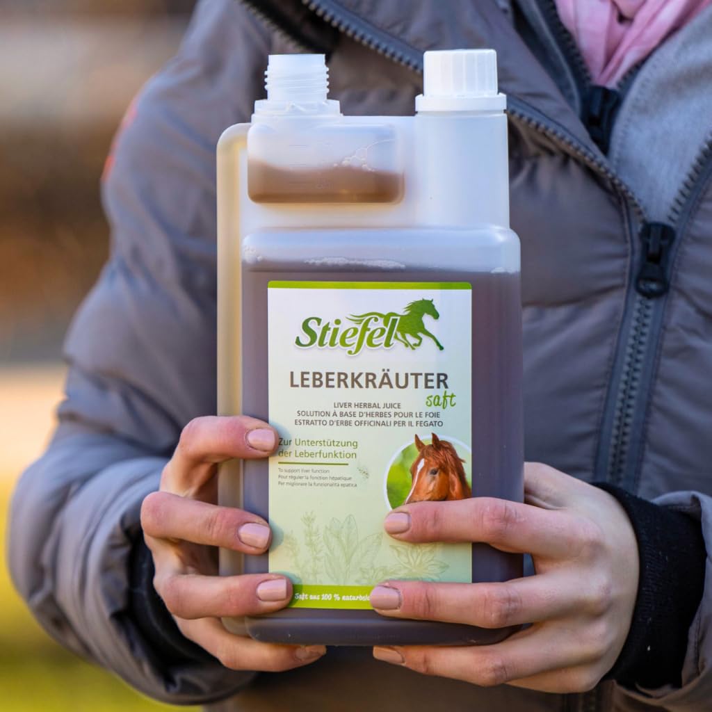 Stiefel Succo di erbe epatiche | Confezione doppia | 2 x 1 l | Mangime liquido complementare per cavalli | Per sostenere la funzionalità epatica e la rigenerazione delle cellule epatiche