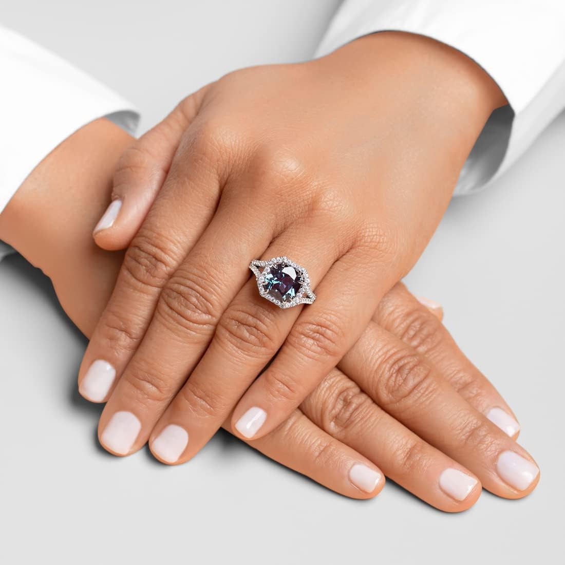 PEORA 5.40 Carats Created Alexandrite and Lab Grown Diamond Ring in 14K White or Yellow Gold, Color-Changing Cushion Cut, Sizes 4 to 10