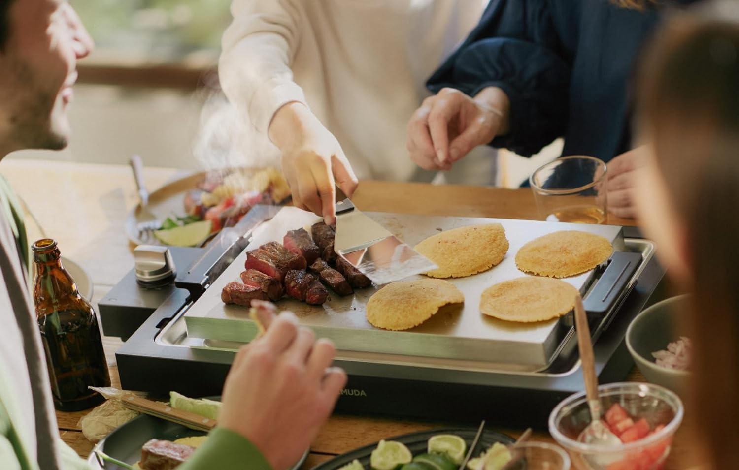BALMUDA Combo Pack: The Teppanyaki & The Lantern Navy | 6.6mm Cladding Plate Hot Plate & Rechargeable LED Lantern