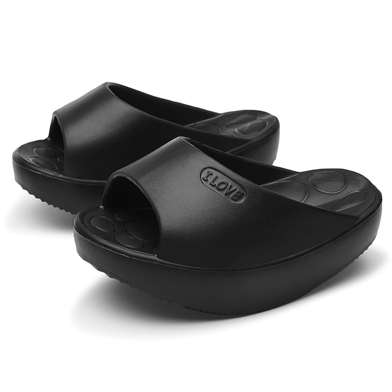 Chaussures de salle de bain à la maison avec semelle de massage de réflexologie
