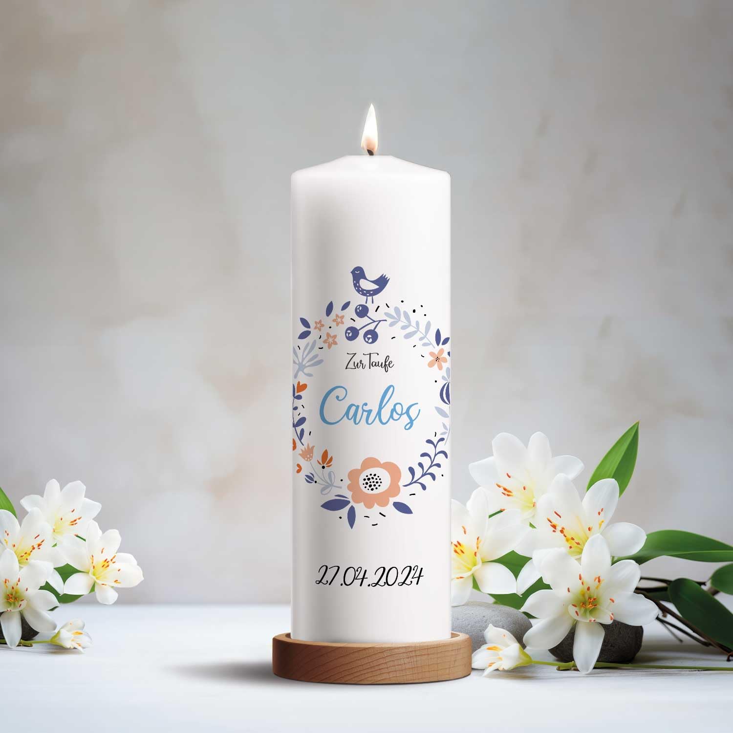 GRAVURZEILE Taufkerze Personalisiert - Eukalyptusfisch Design, Stumpenkerze 12cm