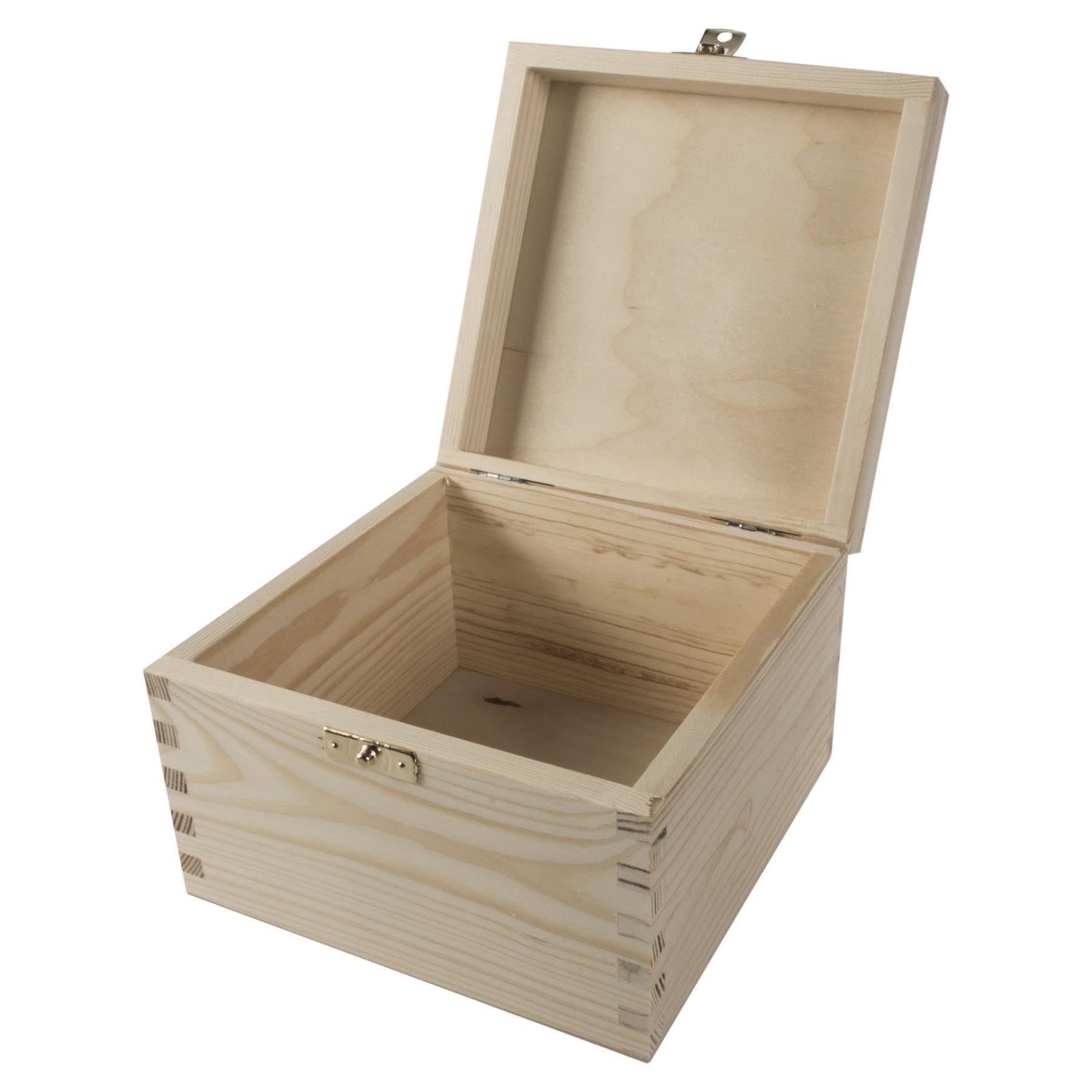 WooDeeDoo Square Wooden Box with Hinged Lid and Clasp – 16 x 16 x 10.5 cm – Pine Keepsake Gift Storage Chest for Crafts Jewellery Trinkets Decoration Unfinished Untreated