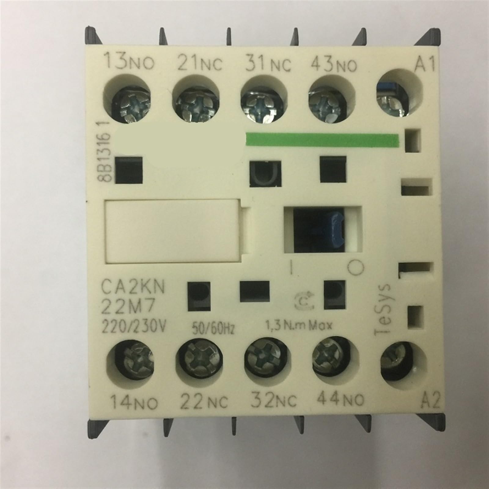Relais de commande CA2KN22 pour remplacer un contacteur usé