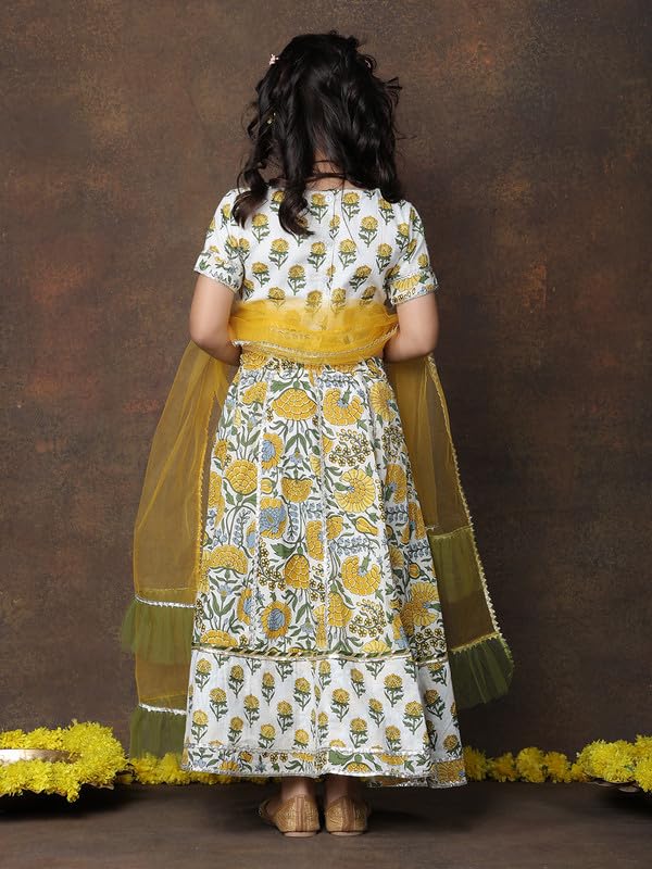 Image of superminis Girls Cotton Floral Printed Gotta Work 3 /4 Sleeves Flared Design Kurti & Sharara Set
