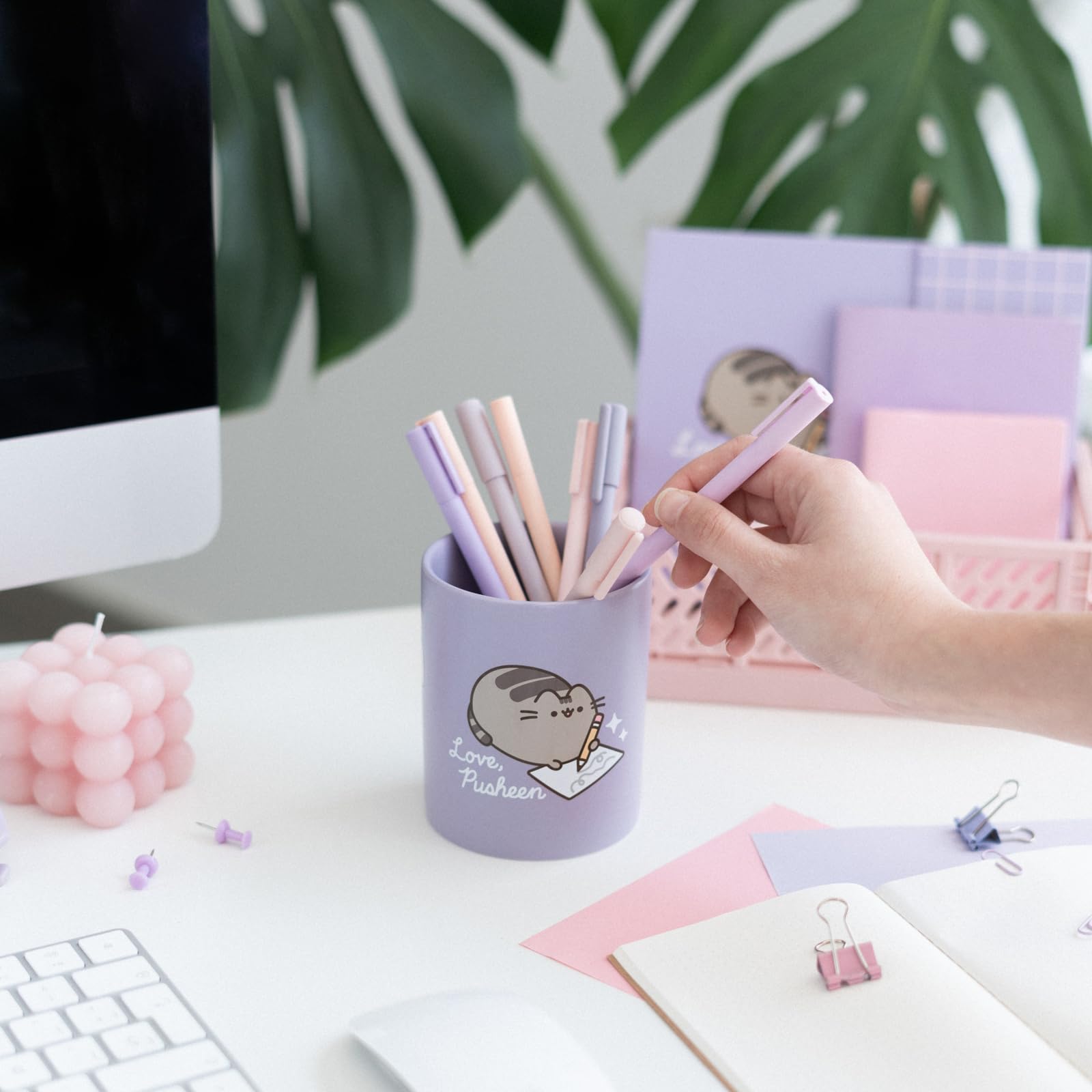 Grupo Erik Pusheen Pen Holder | Pen Holder For Desk, Pen Pot, Pencil Pot, Pencil Holder | Desk Organiser, Desk Accessories | Pusheen Merchandise, Pusheen Mug, Pusheen Stationery