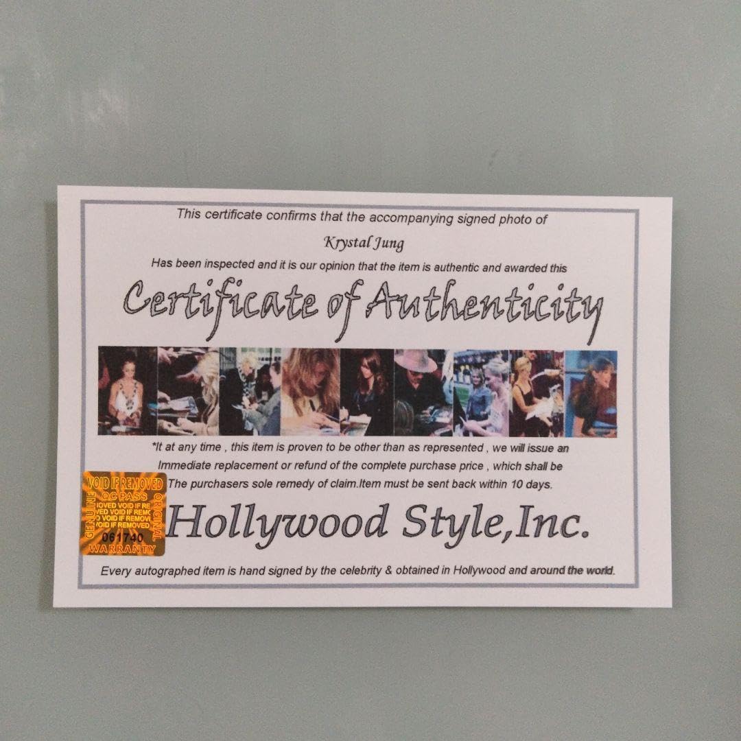 クリスタル直筆サイン入り2Lサイズ写真…Krystal Jung クリスタル直筆サイン入り2Lサイズ写真…Krystal Jung