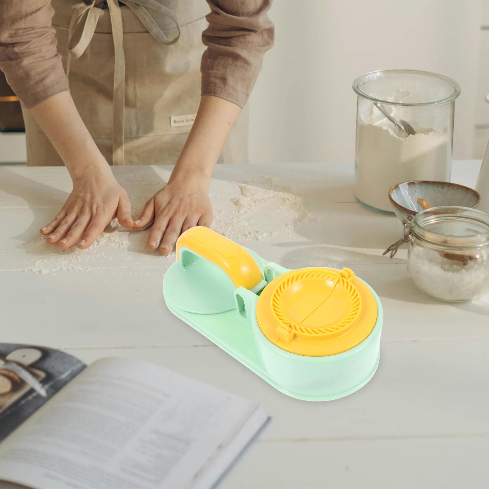 2 in 1 Bun and Dumpling Maker Mold - Manual Dough Pressing Tool for Dumpling Wrappers - Light Gadget for Effortless Making