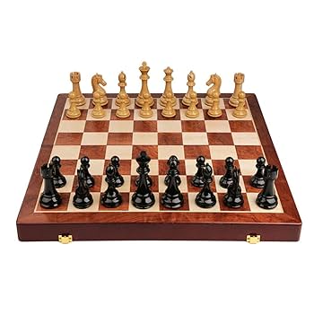 BOHEMIA社 木製チェスセット　折りたたみ チェス、木製チェスセット、折りたたみ式木製チェスセット、家族