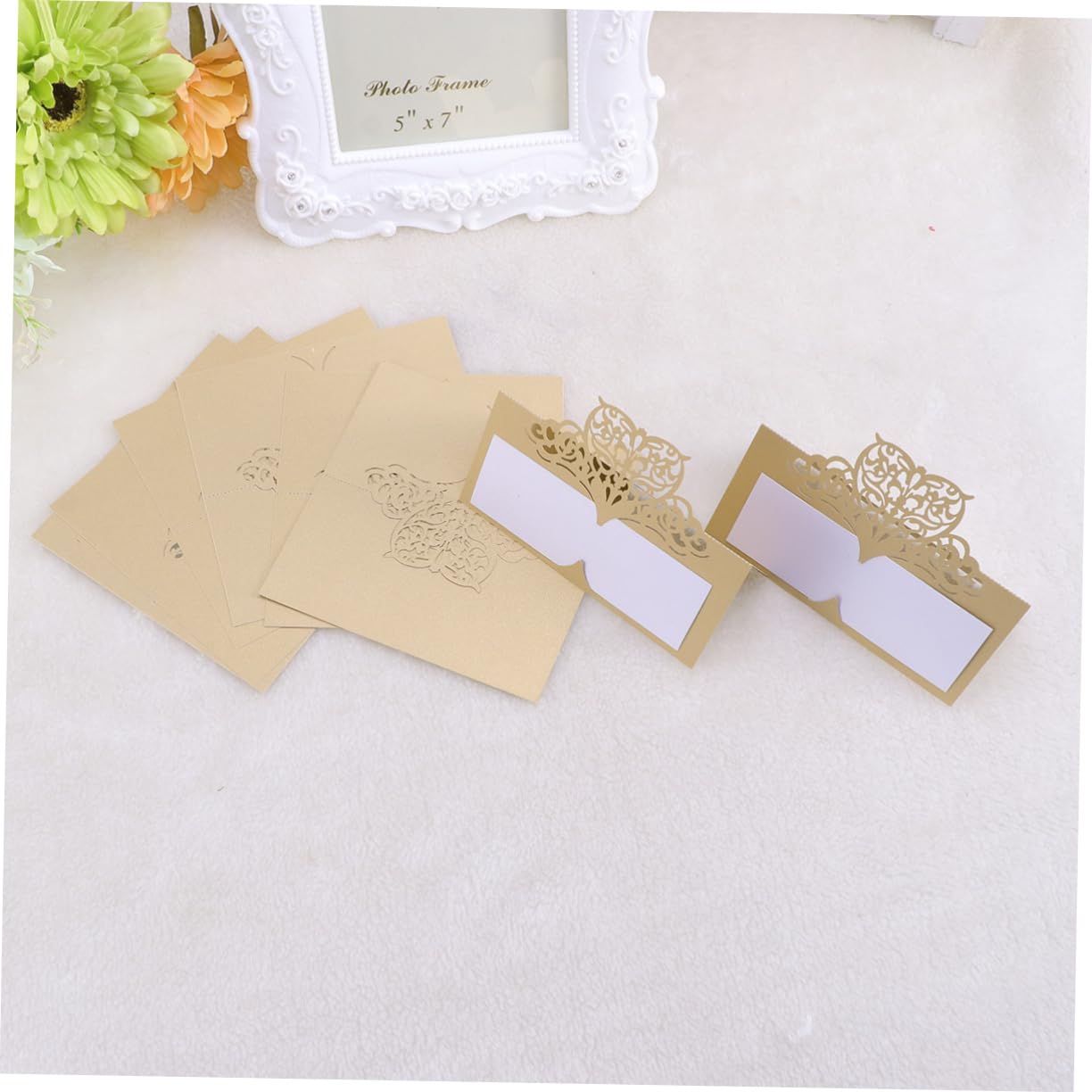 PRETYZOOM 150 Stk Tischkarte visitenkarten halterung hochzeitsdeko Tischdekoration Partyzubehör hochzeitseinladung Blumenkarte hohl geschnitten Namenskarte für den Hochzeitstisch Golden