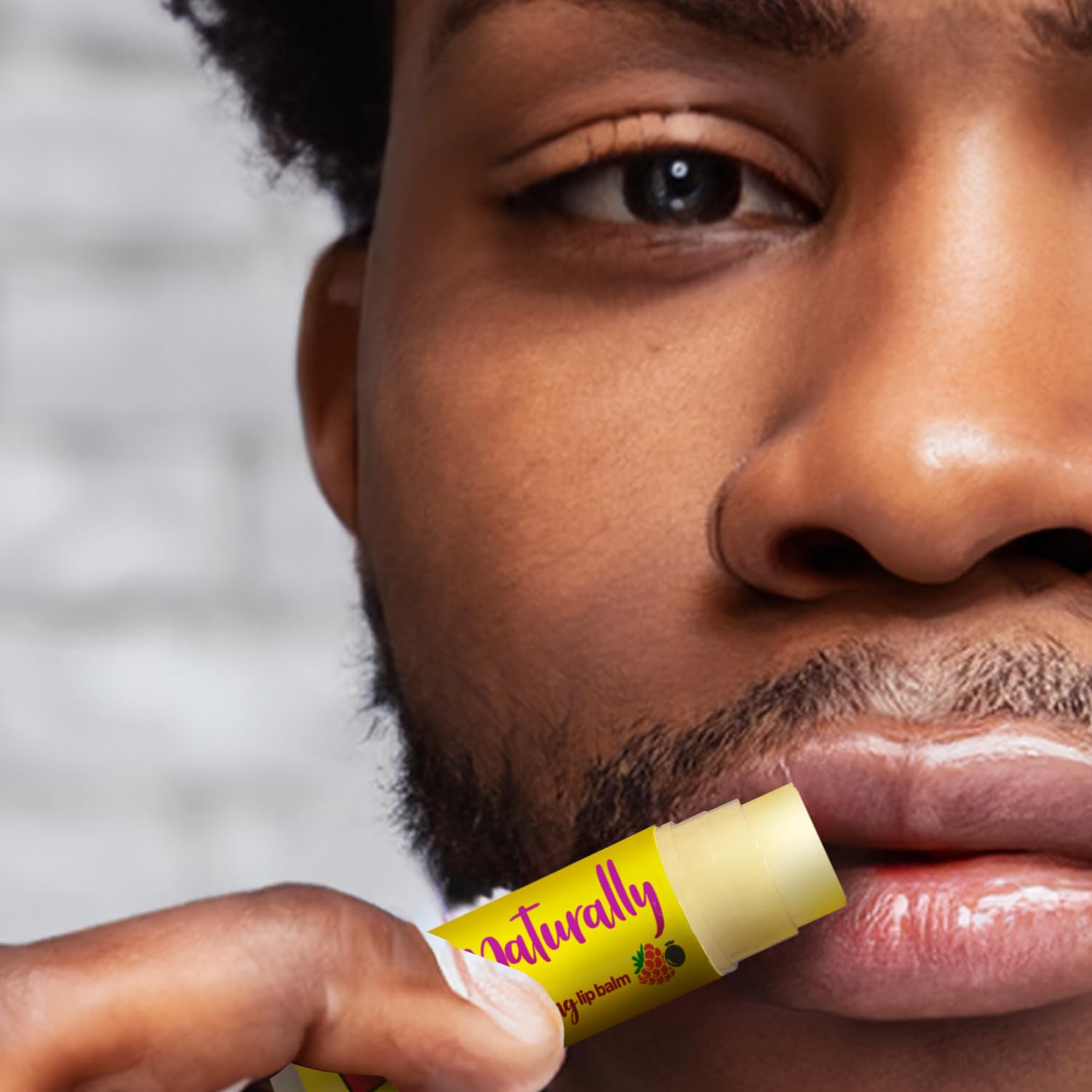 Carmex Naturally Stick Berry – naturalna pielęgnacja ust zapewnia gładki efekt – 1 sztuka po 4,25 g