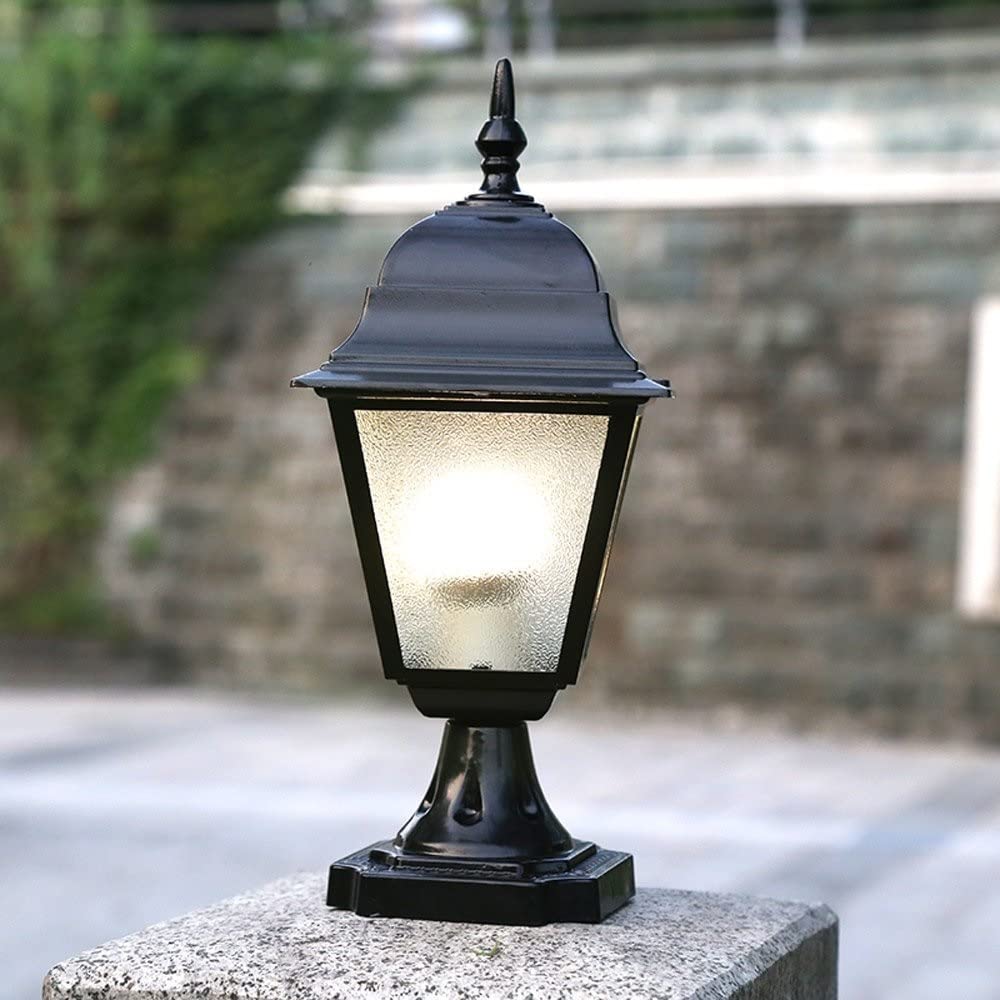 Farola estilo Victoria para jardín: iluminación antigua y elegante para patios y villas de lujo