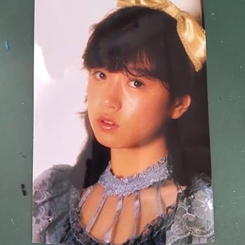 昔々の中森明菜さんの写真集です 昔々の中森明菜さんの写真集です 昔々の中森明菜さんの写真