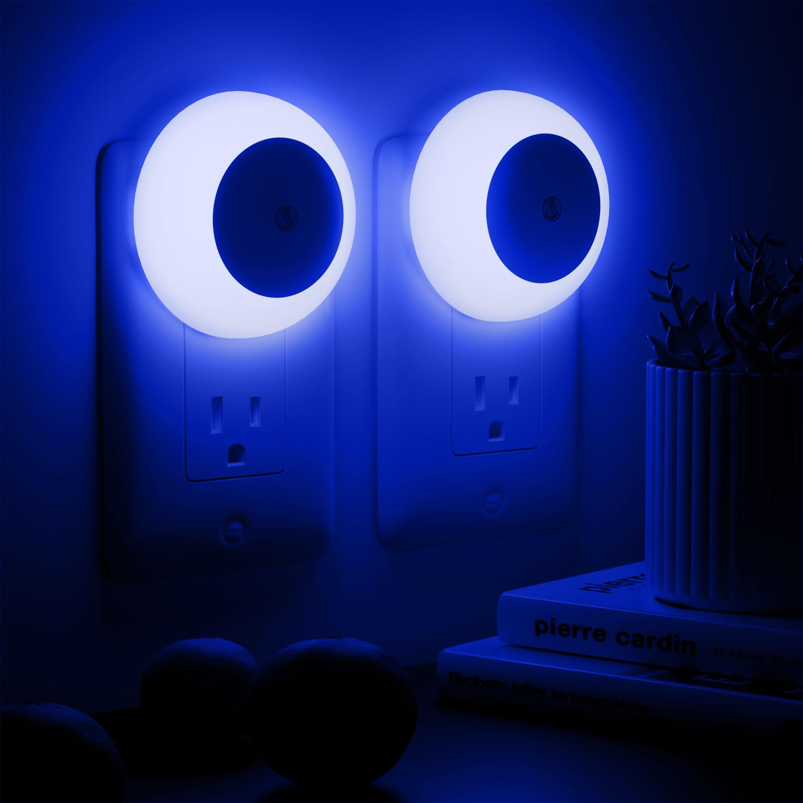 fesnne Luz de noche, enchufe de pared, sensor de crepúsculo, luz nocturna LED azul, 0,5 W, 2 luces nocturnas para adultos, dormitorio, baño, pasillo, cocina