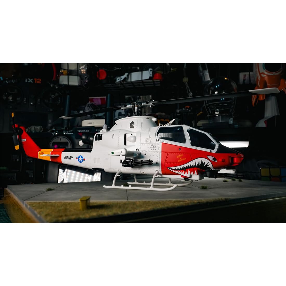 YU XIANG F112S AH-1 Cobra 1:40 RC Helicóptero GPS 9CH Flybarless Dual Rotor Avión Militar Clase 200 con motores duales sin escobillas, retención de altitud y vuelo inteligente LiDAR - RTF