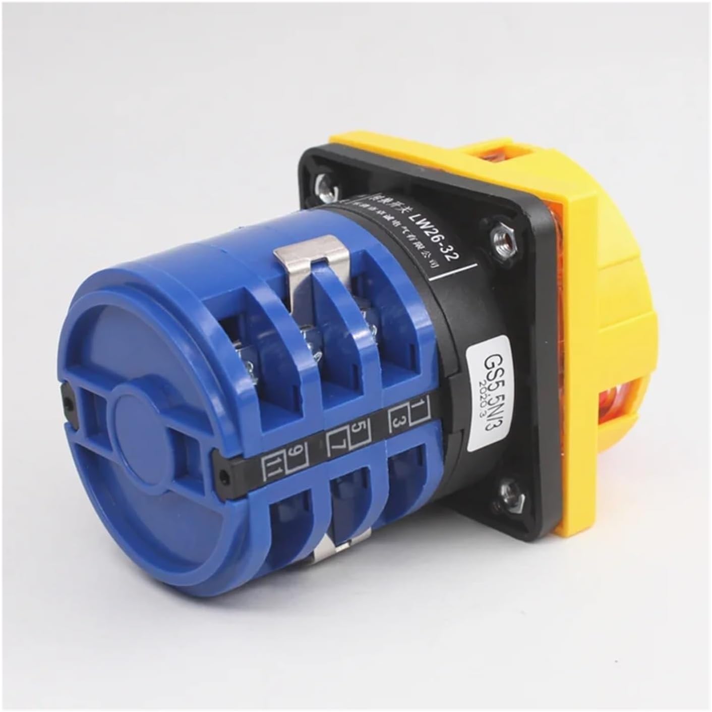 LW26-32GS 5.5N/3 690V Motor Forward and Reverse Transfer Selector 32A Three Phase Off-ON Padlock Cam Switch