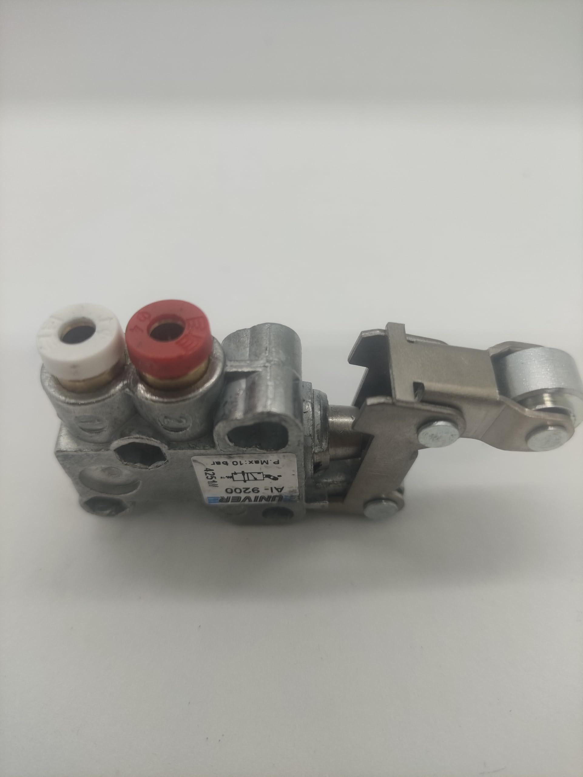 Válvula neumática 3/2 NC, conexión tubo 2 x 4, final articulado, AI-9200 UNIVER