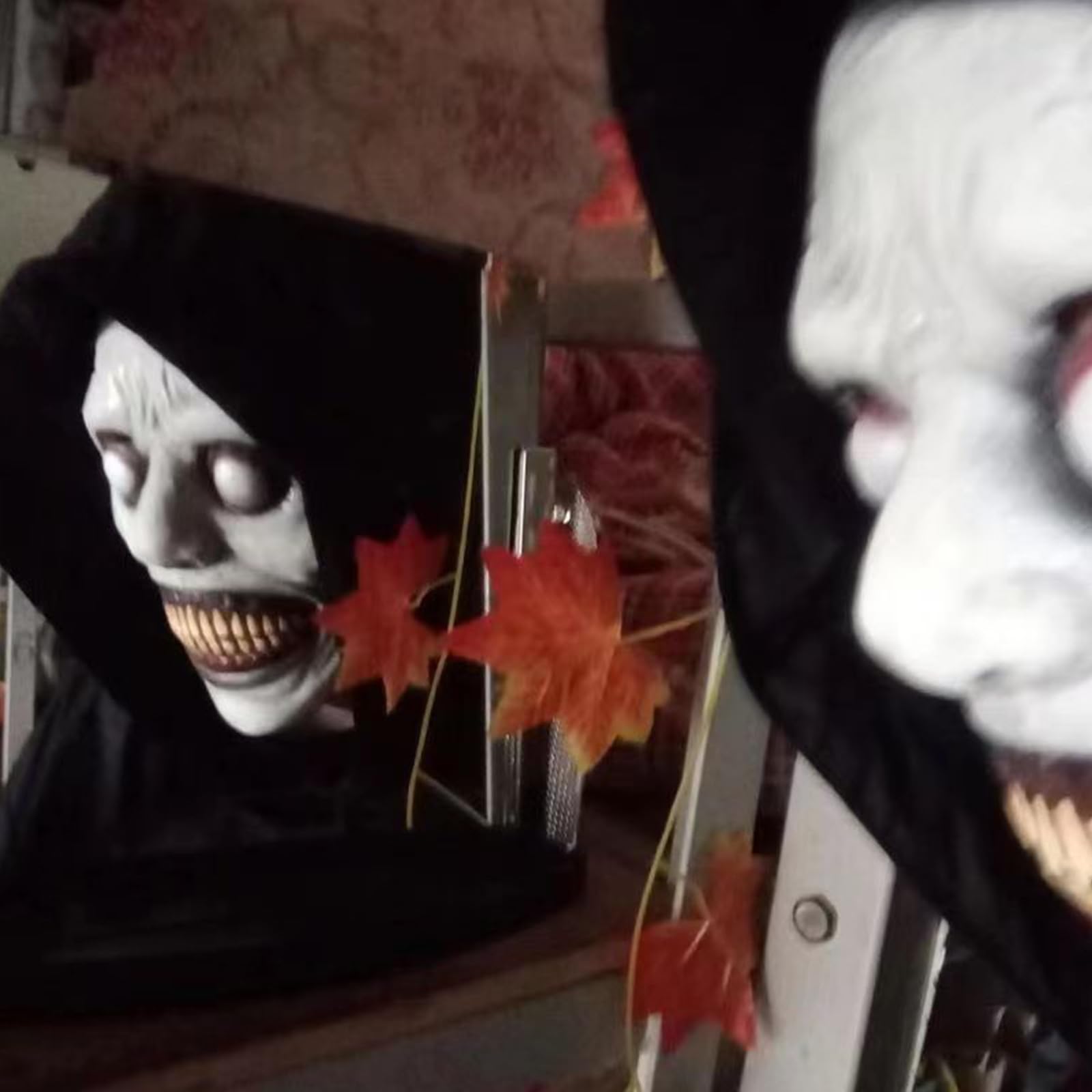 Gruselige Halloween Maske Lächelnde Dämonen Horror Maske Gruseligste Gruselige Horror Kostüm Maske mit weißem Auge für Unisex
