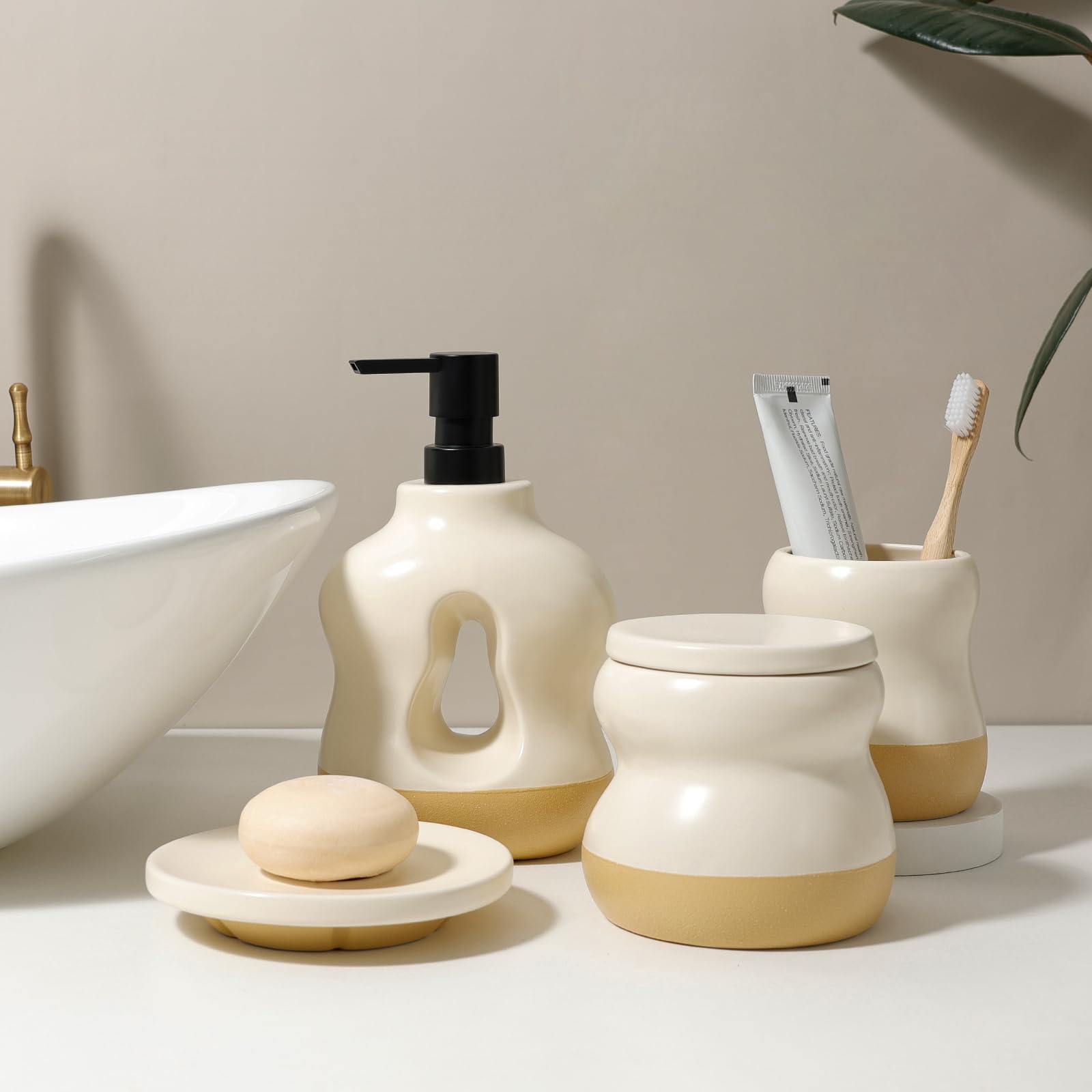 BosilunLife Badezimmer-Zubehör-Set mit 4 Stück, Beige und Orange, Badezimmer-Countetop-Seifenspender-Sets, Zahnbürstenhalter und Seifenschale, Apothekerglas