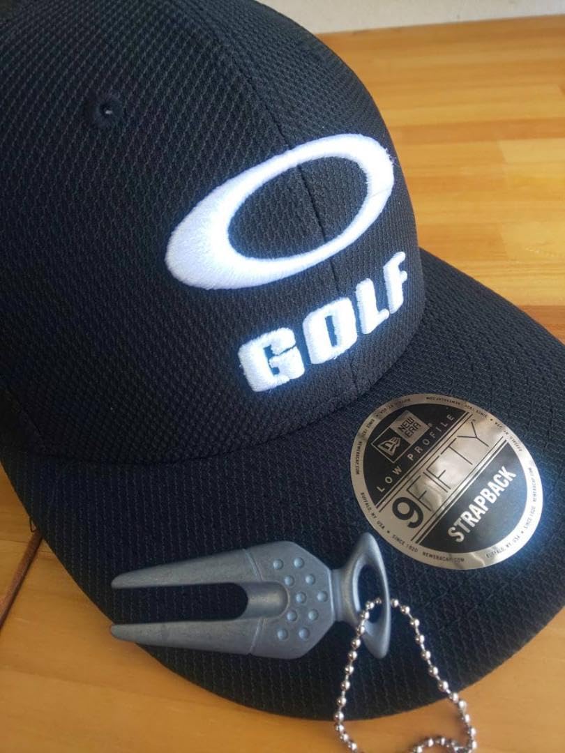 USオークリー限定発売品 3D GOLFロゴ入り STRAPBACK CAP黒&ディボットツール 新品未使用 fos901392.jpg