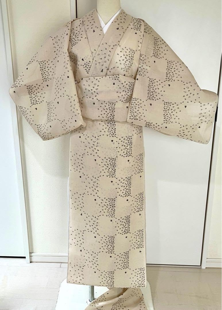 特選夏きもの】越後駒上布の反物十日町絣織里正絹伝統的工芸品 特選夏きもの】越後駒上布の反物十日町絣織里正絹伝統的工芸品