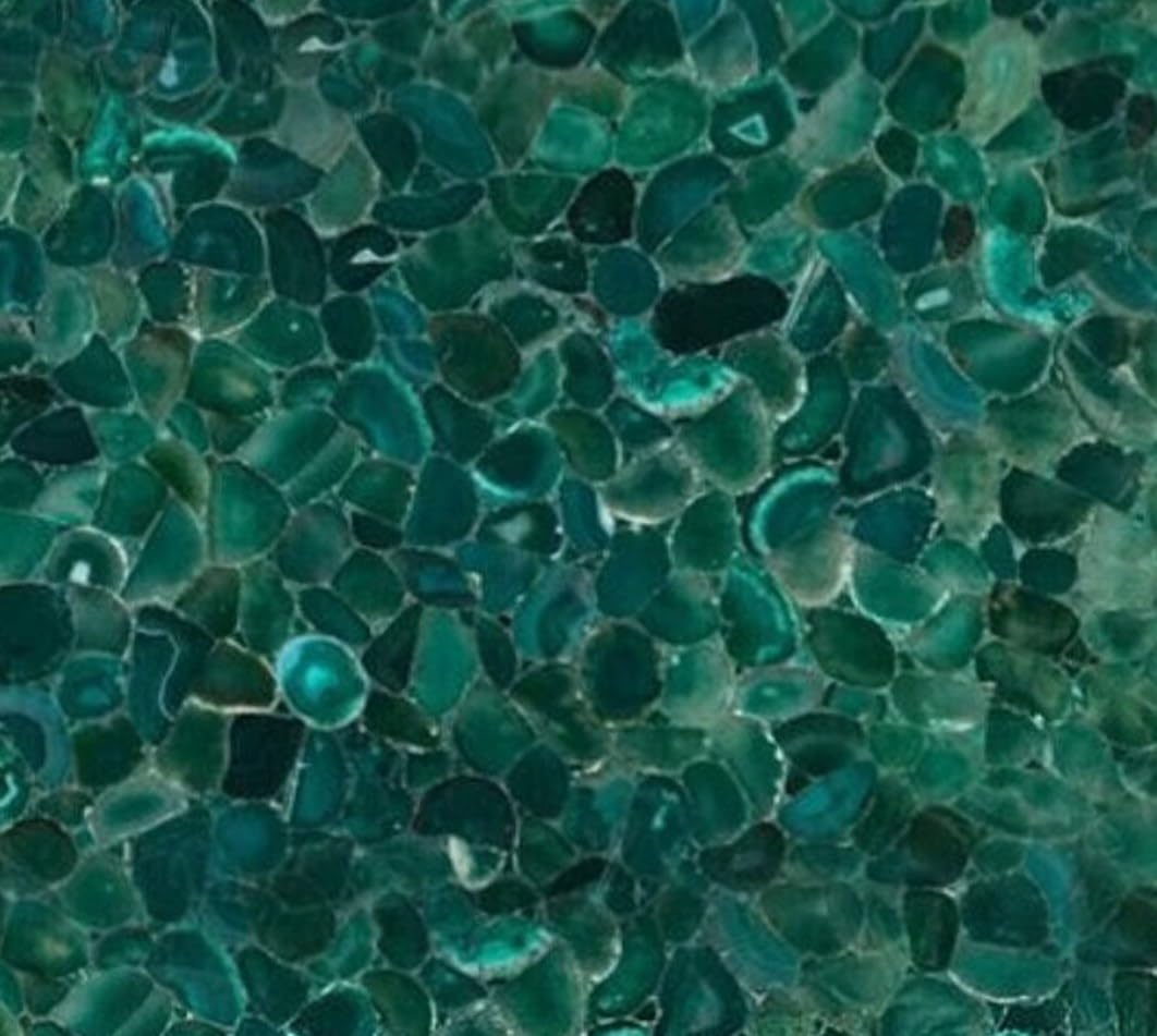 Table basse en agate verte et résine de luxe pour une déco chic