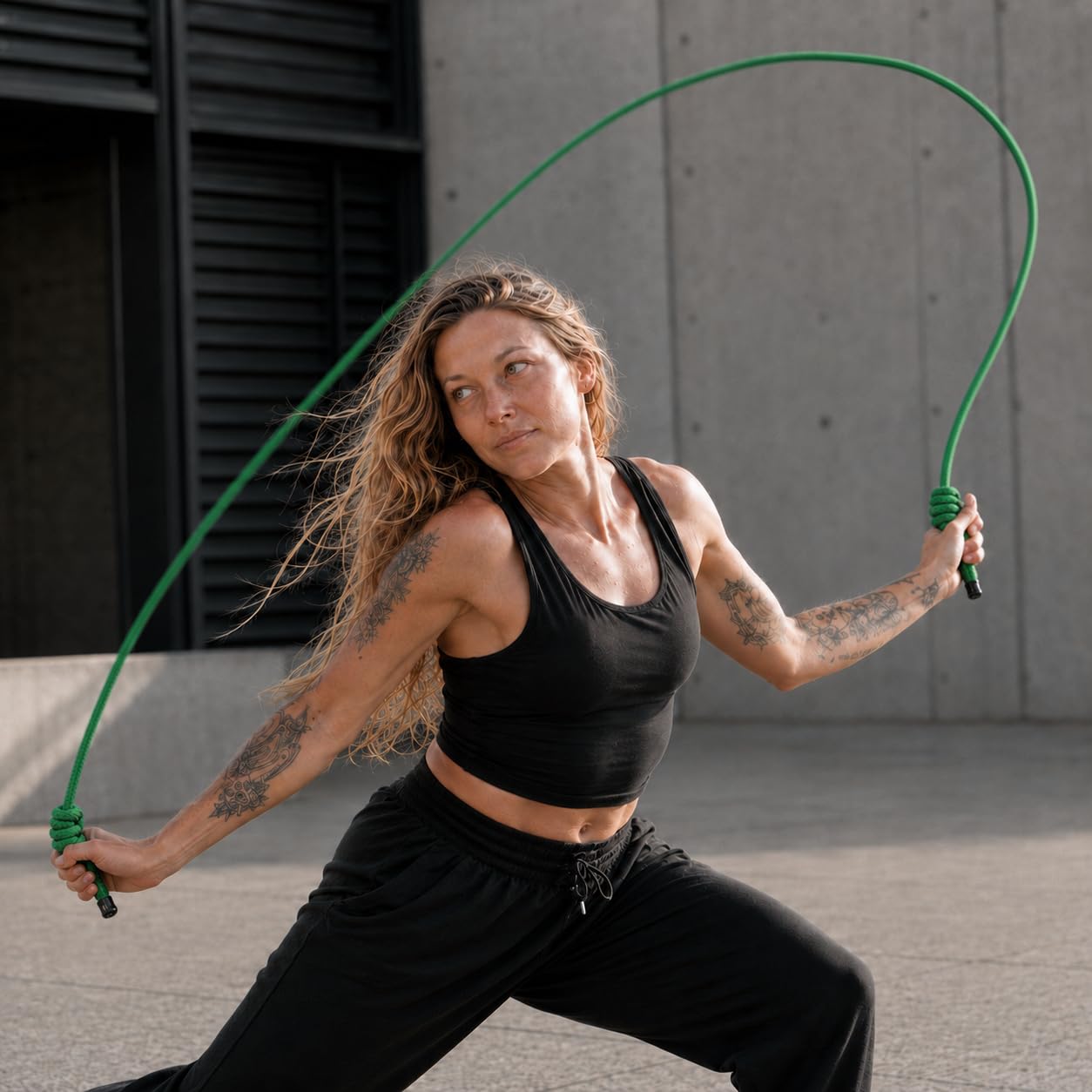 Ropii Rope Flow, corda ponderata in morbido poliestere per mobilità e coordinazione, annodata a mano, 3 pesi: circa 380 g, 500 g, 1 kg, progettata a Berlino