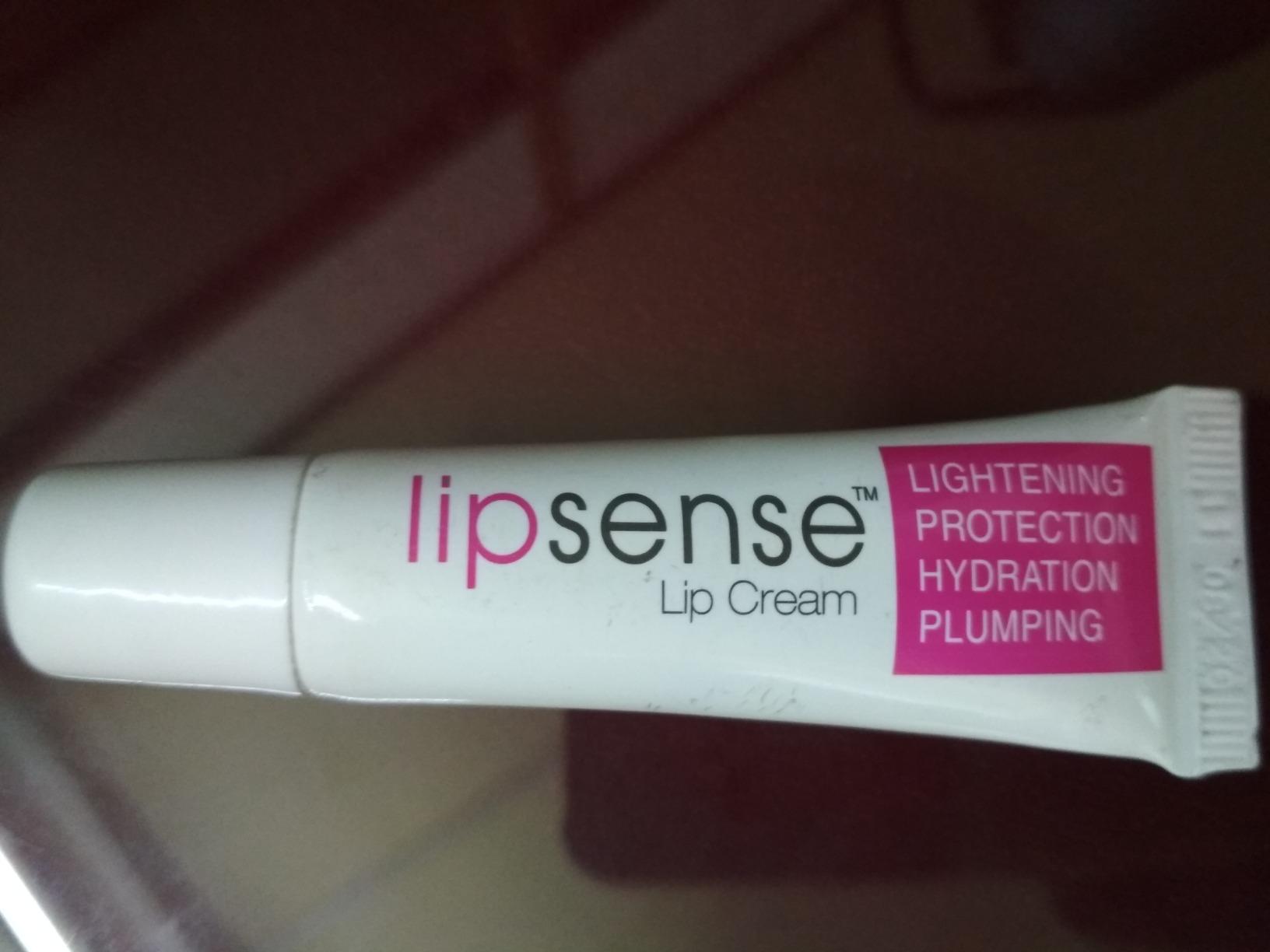 Buy Finn Cosmeceuticals Lipsense Lip Lightening Cream, 10g Online at