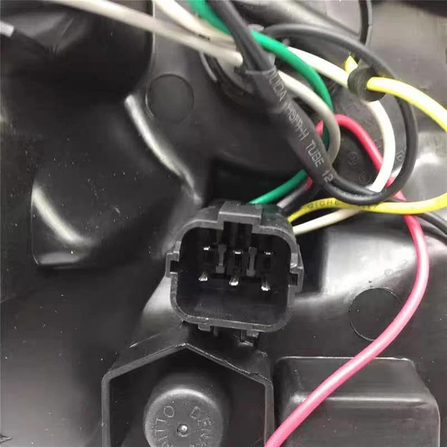 Car Rear Lights Upgrade Left Right Car Rear Bumper Tail Light Assembly Brake Light Taillight Tail Lamp with Bulbs for Hyundai Terracan 2.4 2.9 2.5 3.5(Left,2.5L 3.5L)