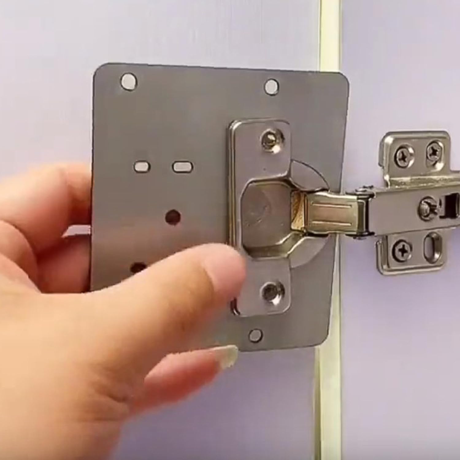 Dolap Kapak Taş Menteşe Tamir Sacı Nobel Pratik Onarım Kiti Yuva Saçı Tablası 8x8.5 cm 1 Çift