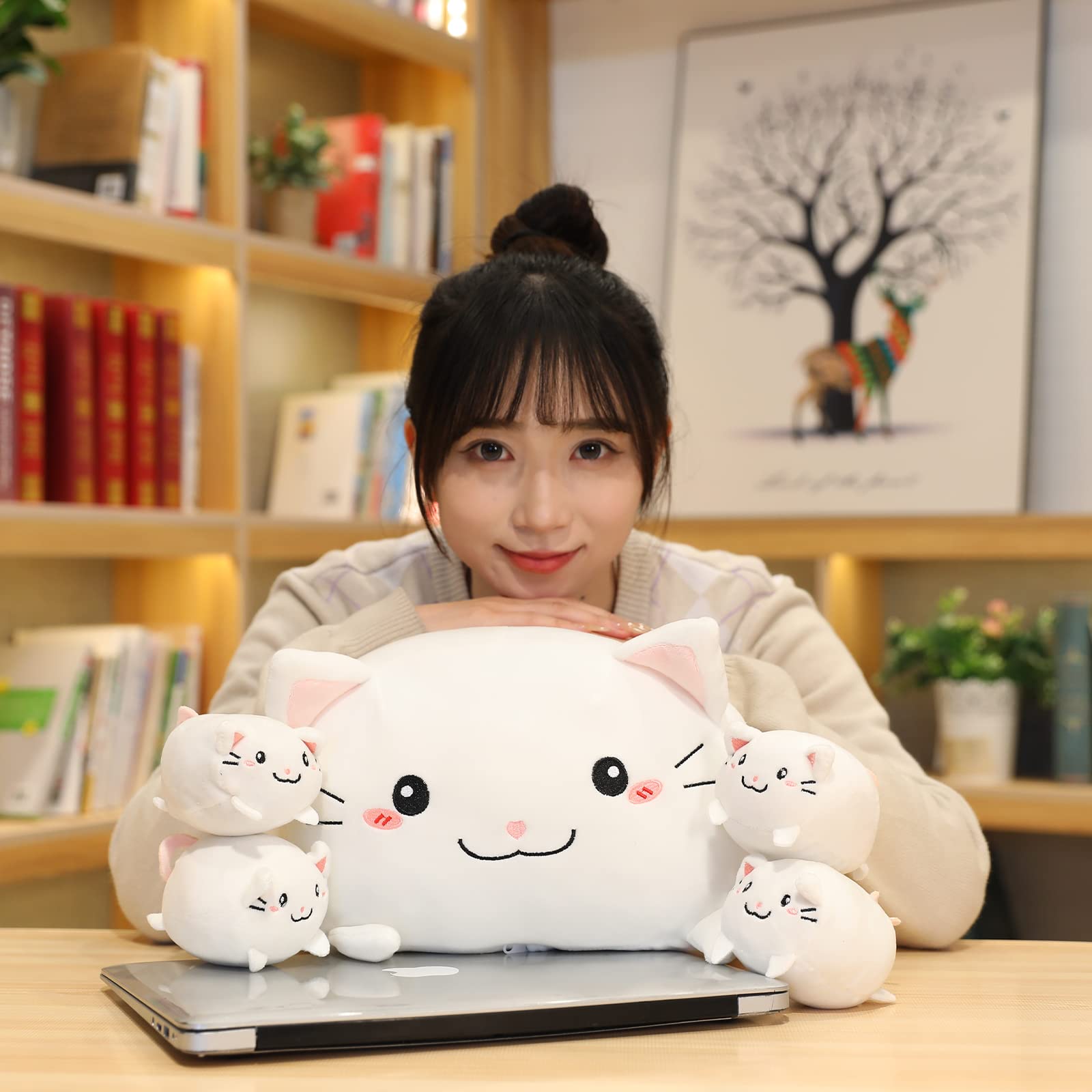 Amazon.co.jp: SQEQE かわいい猫のぬいぐるみ お腹に4匹の赤ちゃん