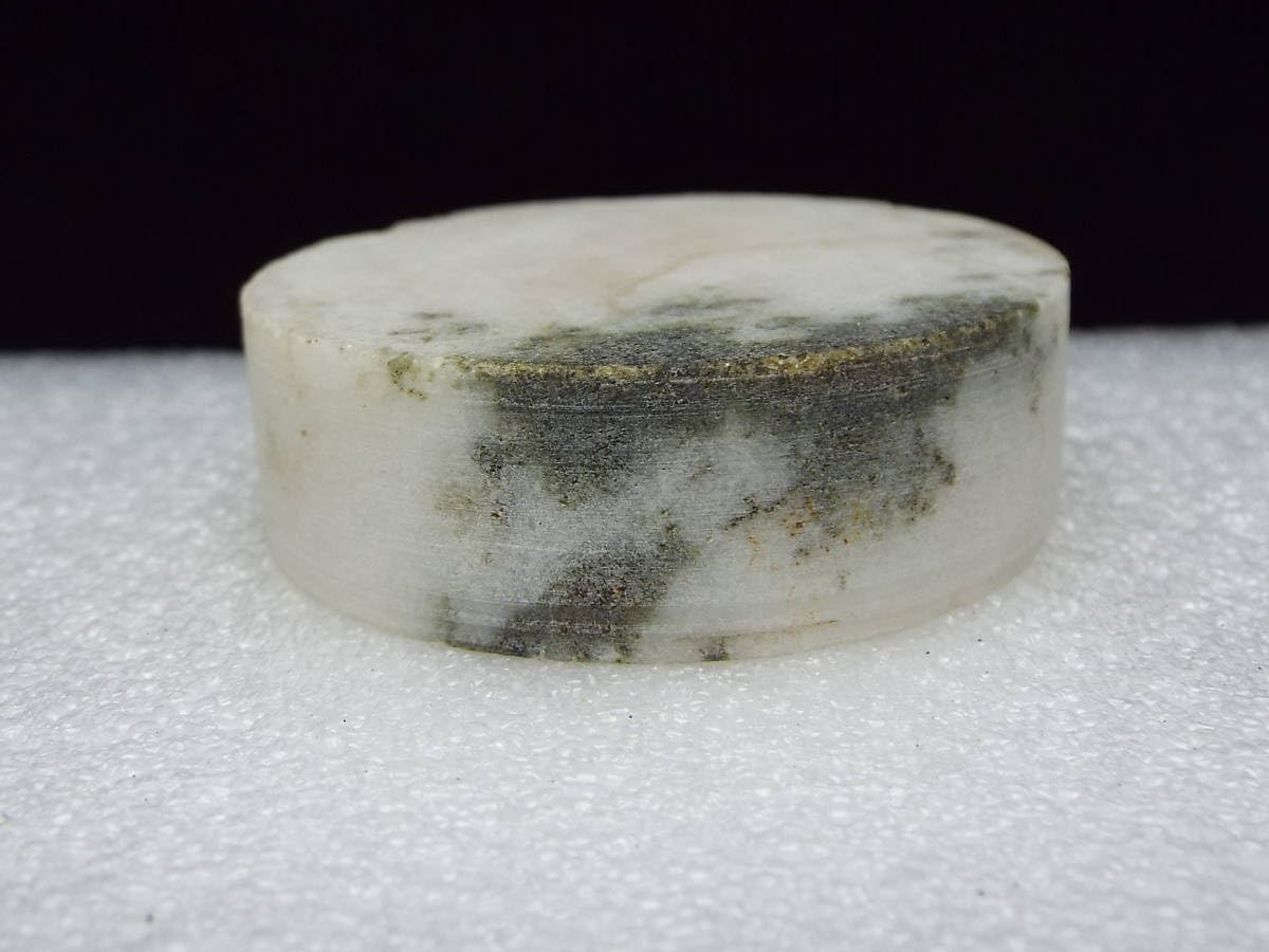 Amazon.co.jp: ヒスイ翡翠円丸ミャンマー文鎮ペーパーウェイトイ直径