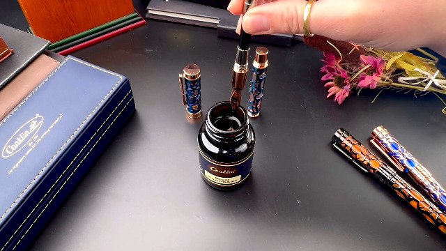 Amazon.com : Conklin Endura Deco Crest Fountain Pen in Blue, Broad