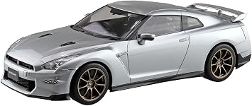 Aoshima Bunka Kyozai Aoshima 1/32 Raku Plastic Snap Kit No. 03-UM Nissan R35 NISSAN GT-R 2024 Ultimate Metal Silver Color Coded Plastic Model