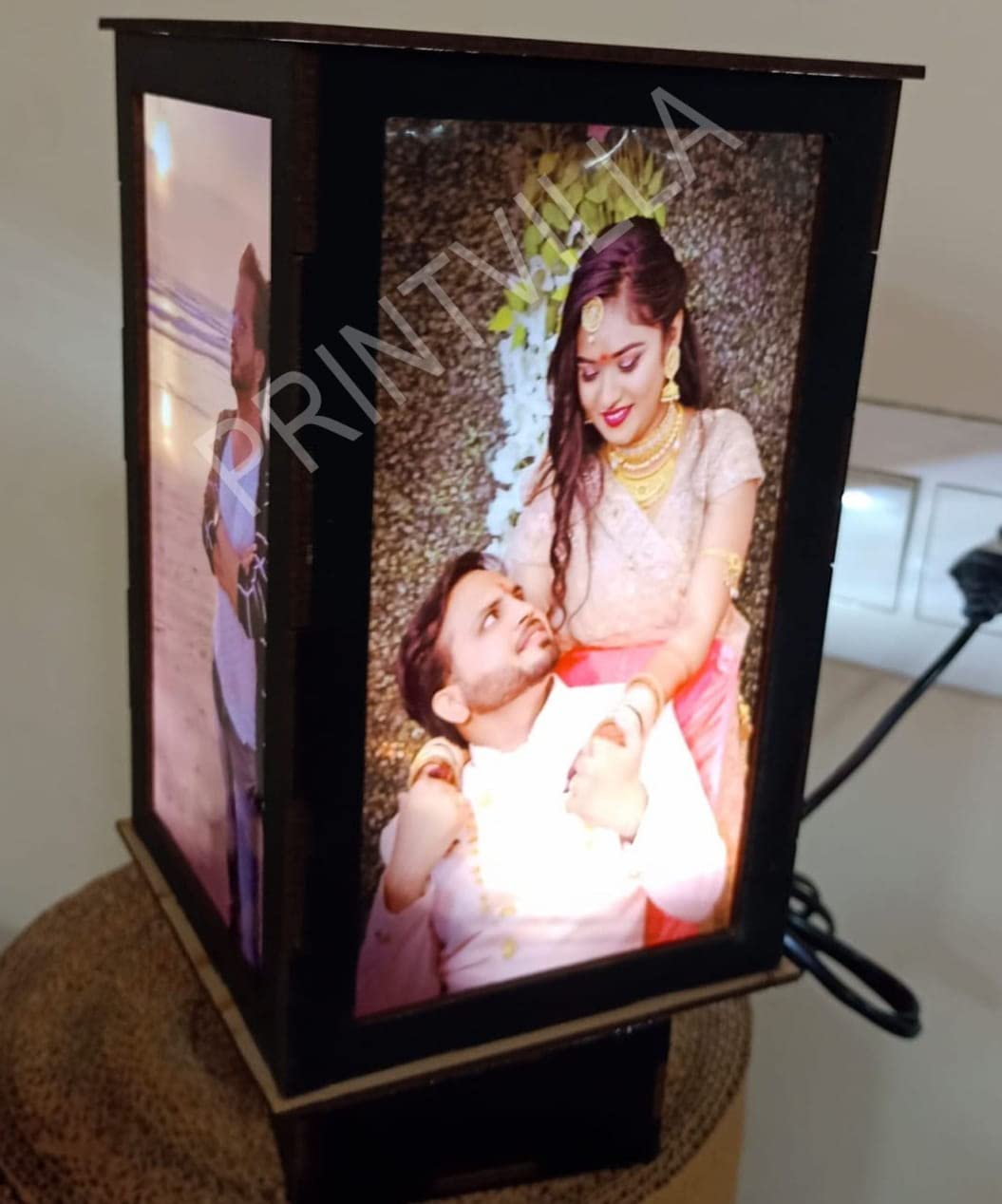 PRINTVILLA Customized LED Table Lamp with 5 Personalized Photo Frames - Rotating Cube, Couple, Birthday, Wedding, Home & Bedroom Decorative Light Photo Frame Larg Size 26 cm