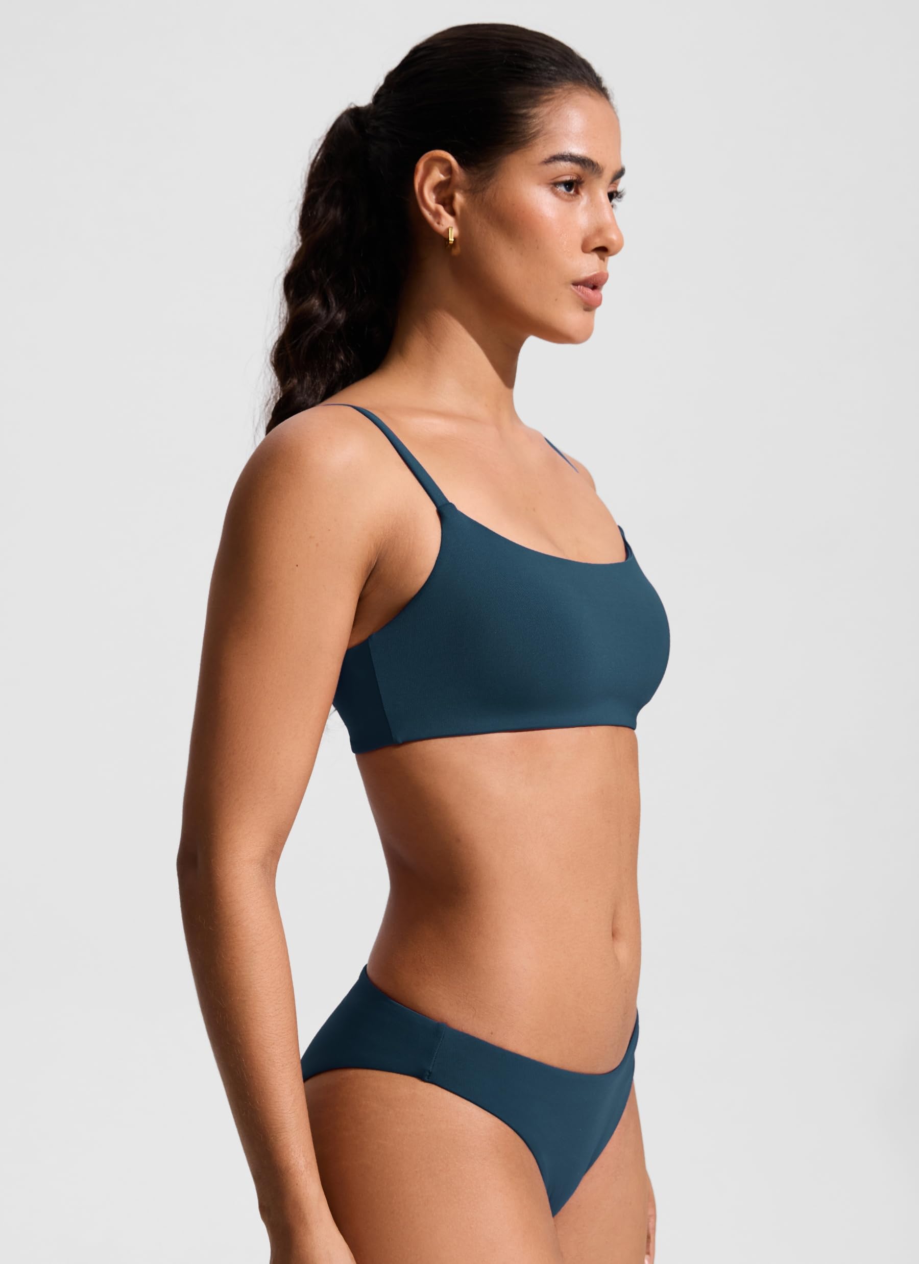 CRZ YOGA Top de Bikini para Mujer Tirantes Finos Ajustables Tops de baño Escote Redondo Acolchado