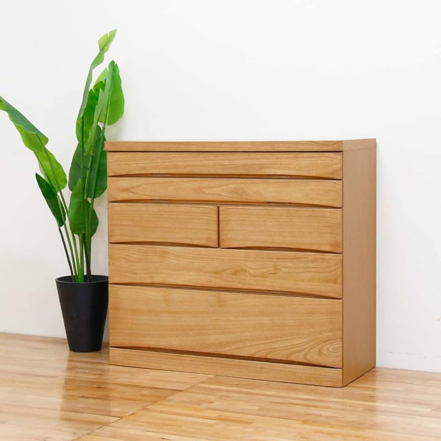 桐のタンス 8段の引き出し(鍵付き) 桐のタンス 8段の引き出し(鍵付き)