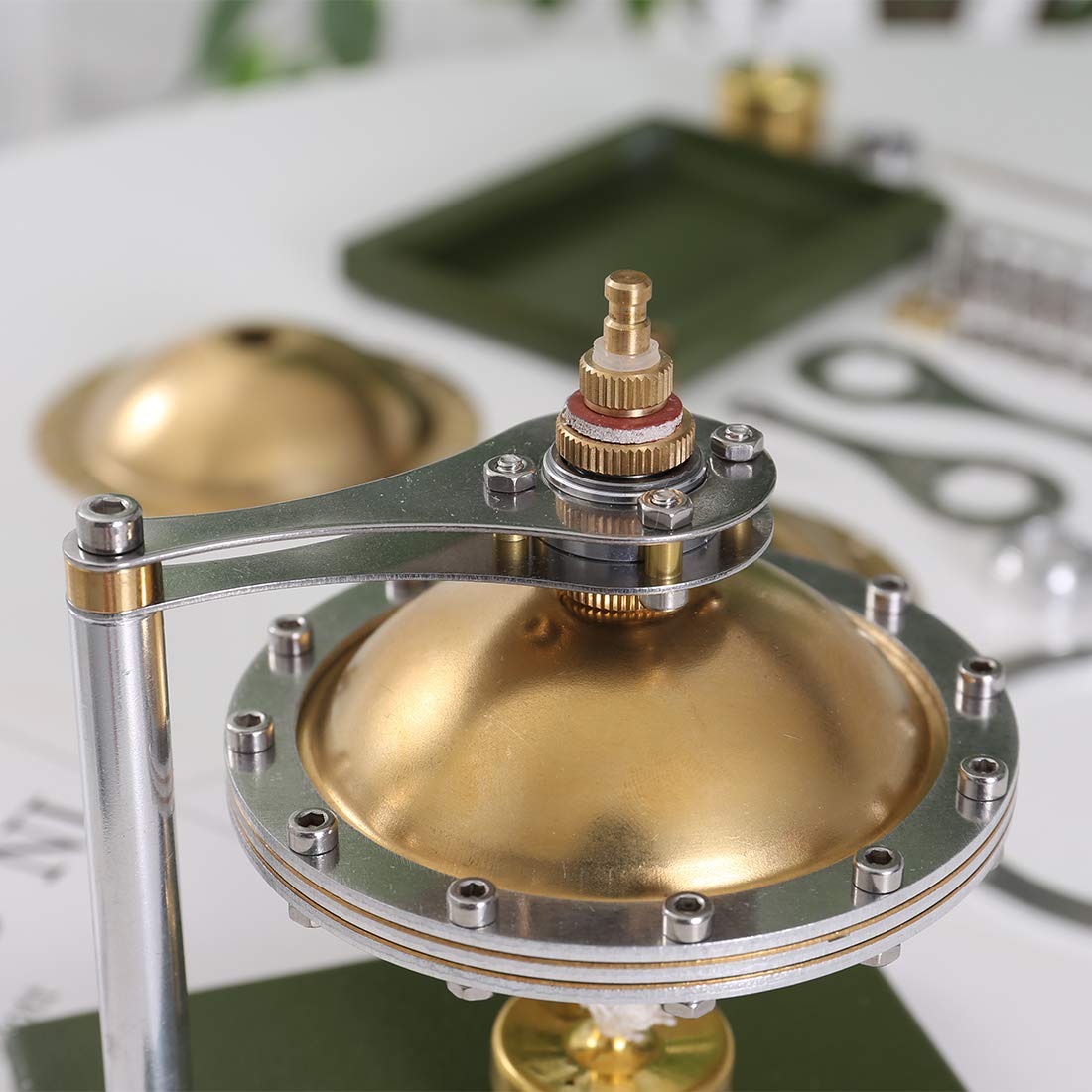 UFO Spin Suspension Steam Engine Model - Kit de metal autoensamblable con caldera de cobre y lámpara de alcohol, diseño único de platillo volador, modelo educativo de física para