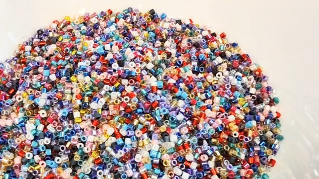 Amazon.com: 20 g Delica Seed Beads 8/0, Miyuki Japanese Beads, Mix