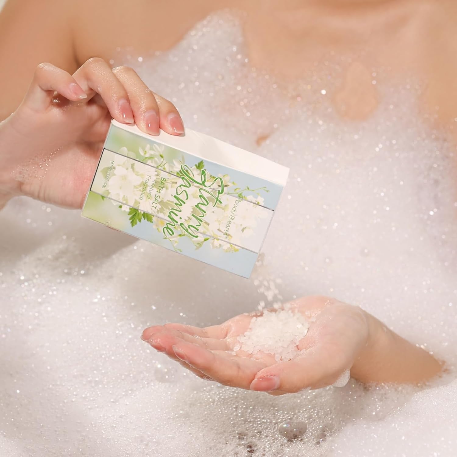 BODY & EARTH Set de Regalo Mujer 11 Pcs Aroma de Jazmín Incluye Esencial, Sal de Baño, Gel de Ducha, Loción Corporal, Manos Crema, Regalos Mujer para Navidad Cumpleaños