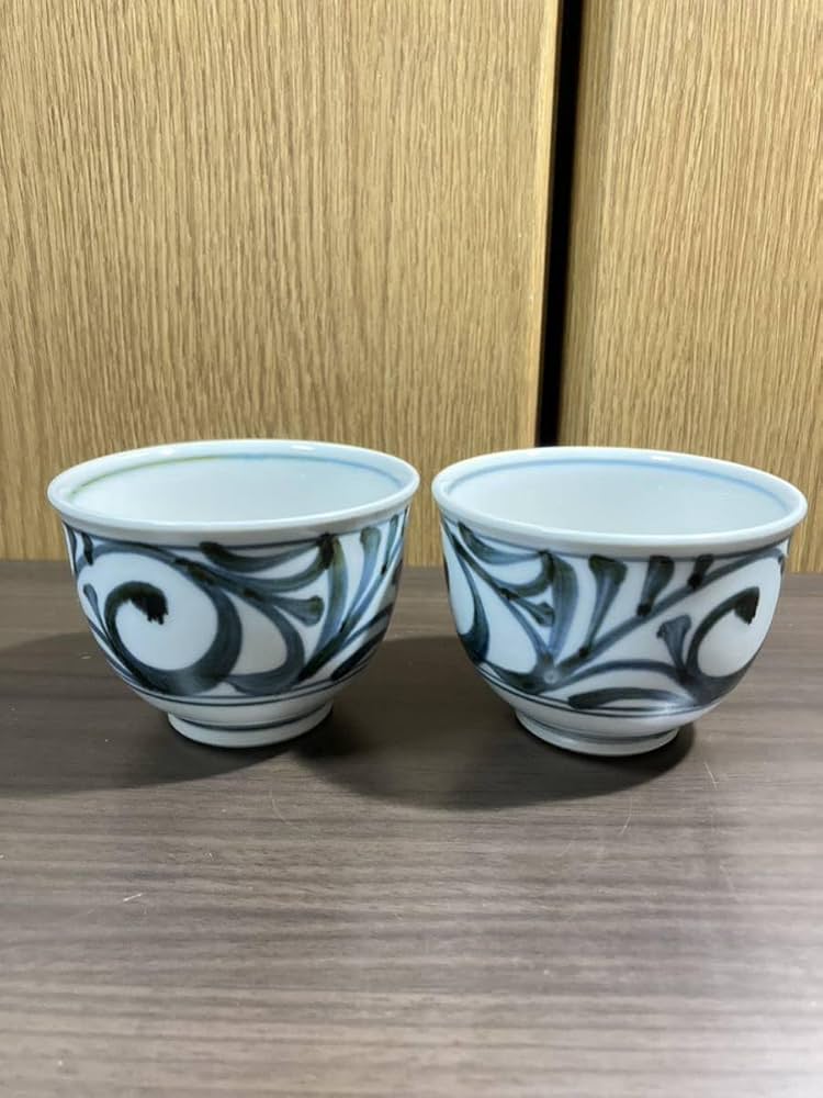 砥部焼き   湯のみ ２個 Amazon | ▽砥部焼≪梅山窯 湯のみ 2個≫湯呑み カップ | ノー