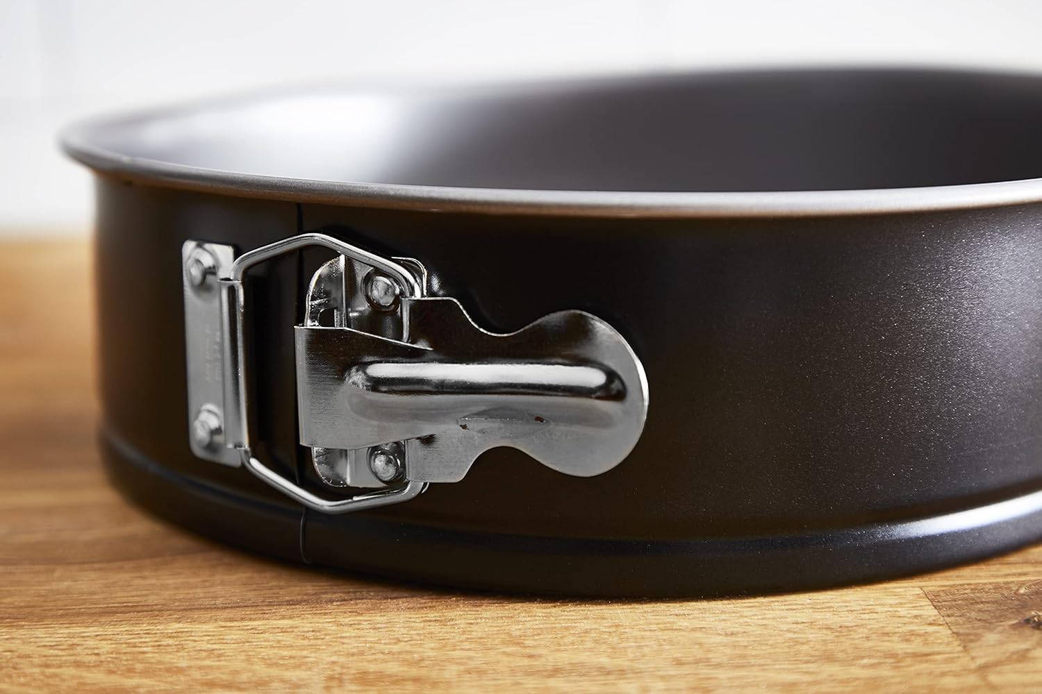 Lagostina Gustosa Tortiera Apribile con Cerniera in Acciaio Antiaderente per Forno, Nero, Diametro 24 cm