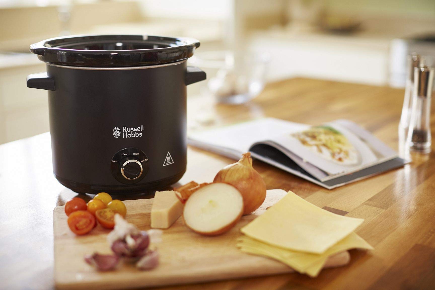 Russell Hobbs Slow Cooker [3,5l Keramik-Gartopf für opt Temperaturverteilung] Schongarer Chalkboard (Tafel-Oberfläche, 3 Temperatureinstellungen & Warmhaltefunktion, 200W) Slowcooker 24180-56