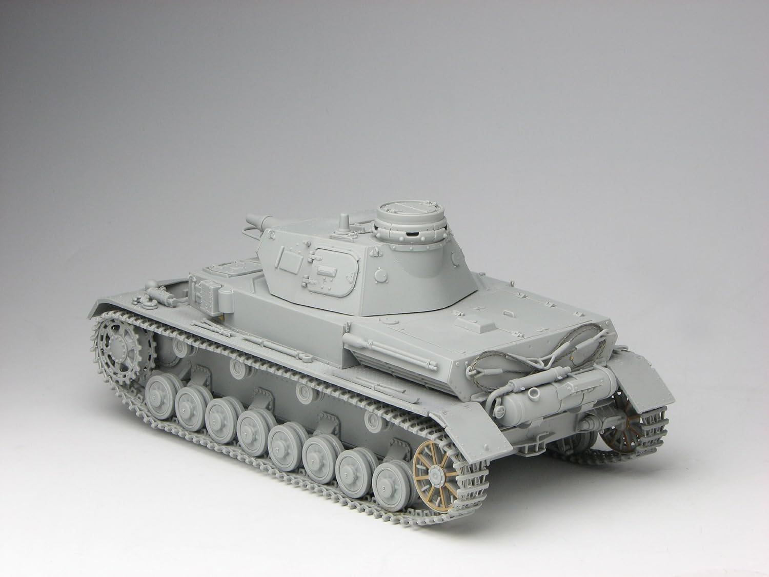 Dragon Models Pz.Kpfw. IV Ausf.B Mit Schneeräumer System Schmidt Model Building Kit, Scale 1/35