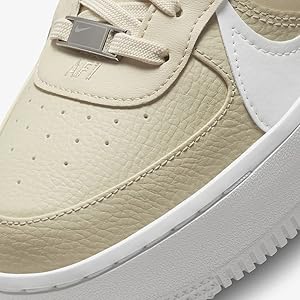 NIKE エアフォースワン プラットフォーム Air Force 1 Amazon | [ナイキ] エア フォース 1 プラットフォーム LV8 W AIR