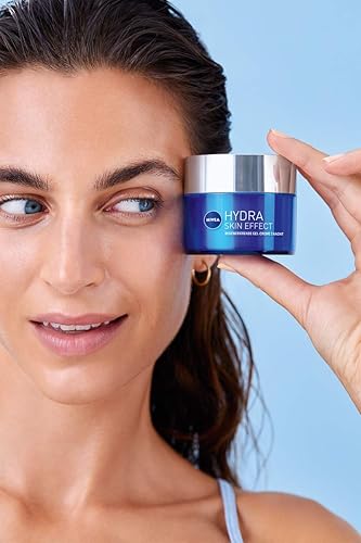 Miniatura 4 de NIVEA Hydra Skin Effect - Crema de gel regeneradora (1.7 fl oz), crema de noche para una piel suave durante la noche, crema de noche ligera con